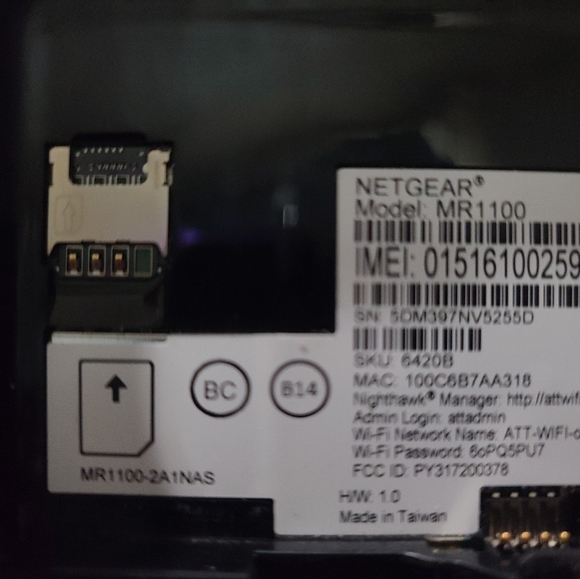 Netgear Nighthawk M100 - Picture 2 of 2